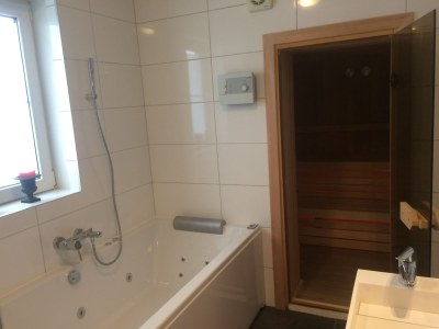 Holiday house Beachvilla Grachtenblik - Features photo 17