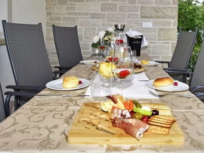 Holiday apartment Zelic - Outdoor photo 12