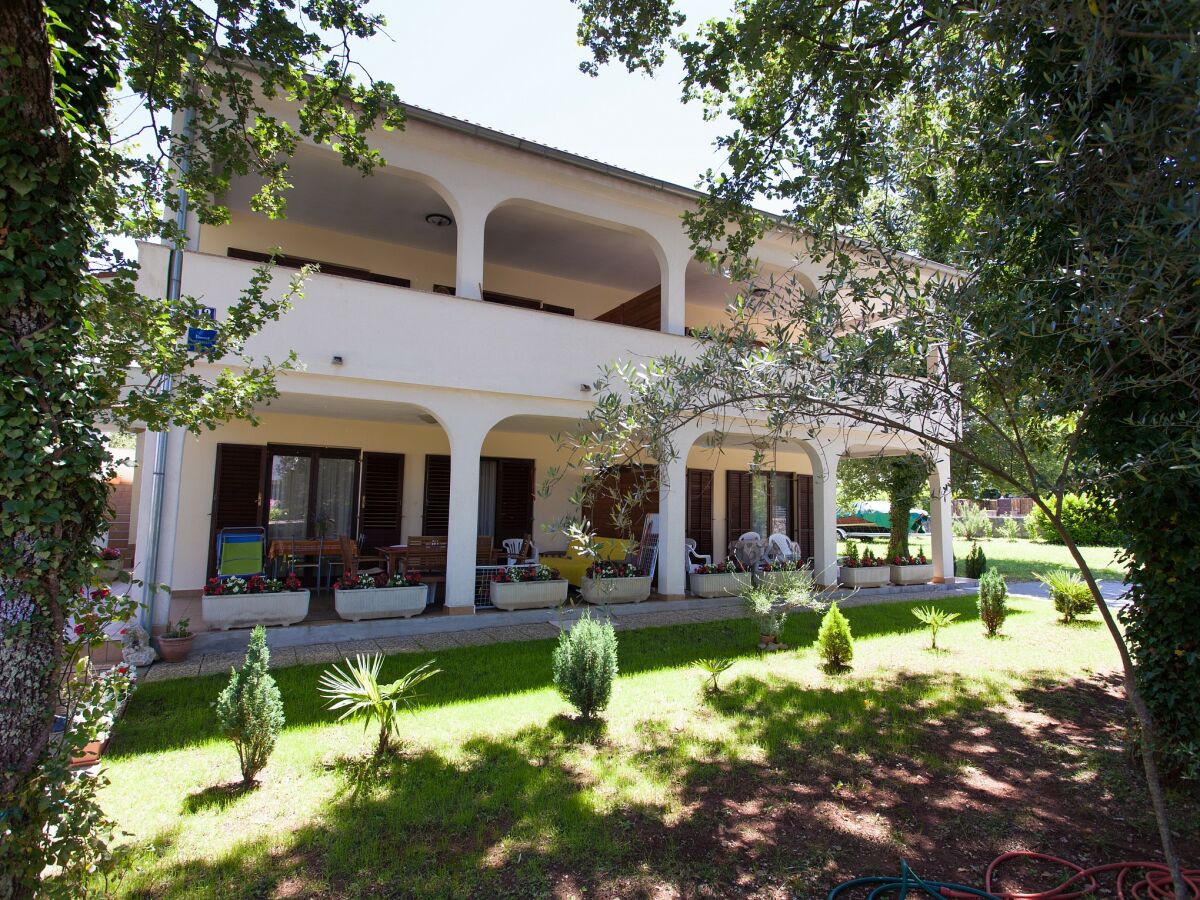 Holiday apartment Oreskovic