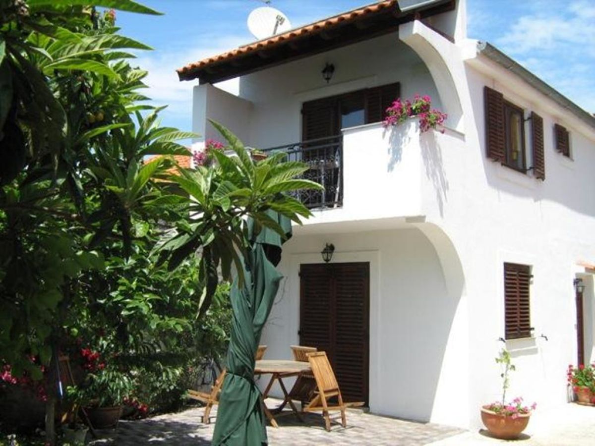 Holiday apartment Fontana 01