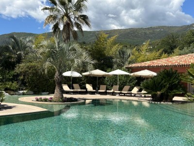 Villa Lou Colombier in Domaine de Respelido in CARROS - Villa