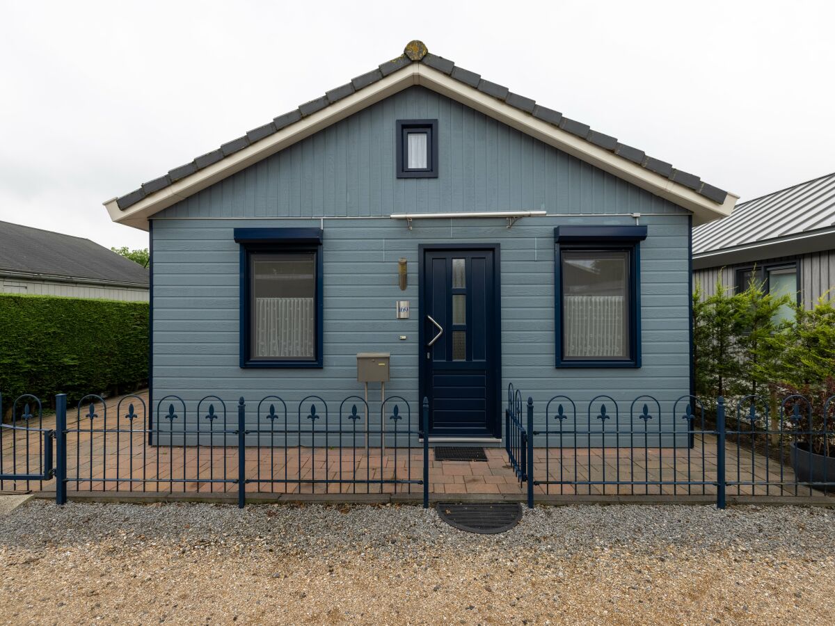 Bungalow Wilgenroos im Vakantiepark De Groote Vliet - Outdoor photo 4