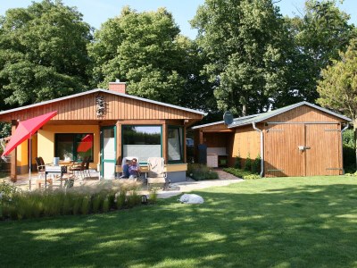 Holiday house Comfortable holiday house in Neukalen, near Lake Kummerow, Mecklenburg-Western Pomerania. - Outdoor photo 2